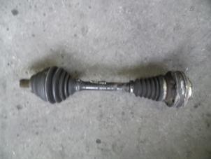Used Front drive shaft, left Seat Leon (1P1) 2.0 TDI 16V Price on request offered by Autodemontage Joko B.V.