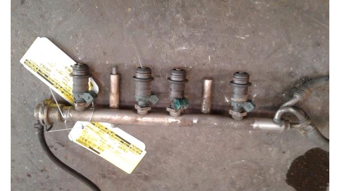 Usagé Système d'injection Volkswagen Golf III (1H1) 2.0 GTI Prix sur demande proposé par Autodemontage Joko B.V.