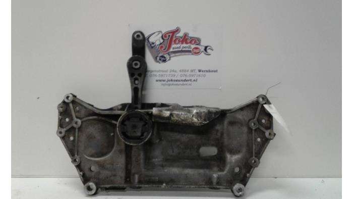 Usagé Faux châssis Seat Leon (1P1) 2.0 TDI 16V Prix sur demande proposé par Autodemontage Joko B.V.