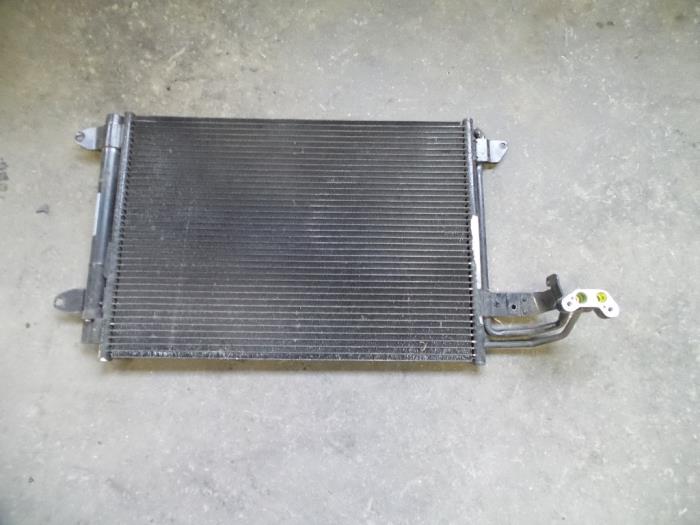 Usagé Condenseur de climatisation Seat Leon (1P1) 2.0 FSI 16V Prix sur demande proposé par Autodemontage Joko B.V.