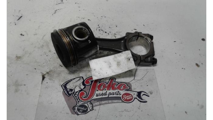 Usagé Piston Iveco New Daily III 35S11V,C11V Prix sur demande proposé par Autodemontage Joko B.V.