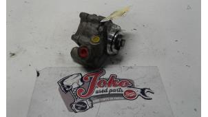 Used Power steering pump Iveco New Daily III 35S11V,C11V Price on request offered by Autodemontage Joko B.V.