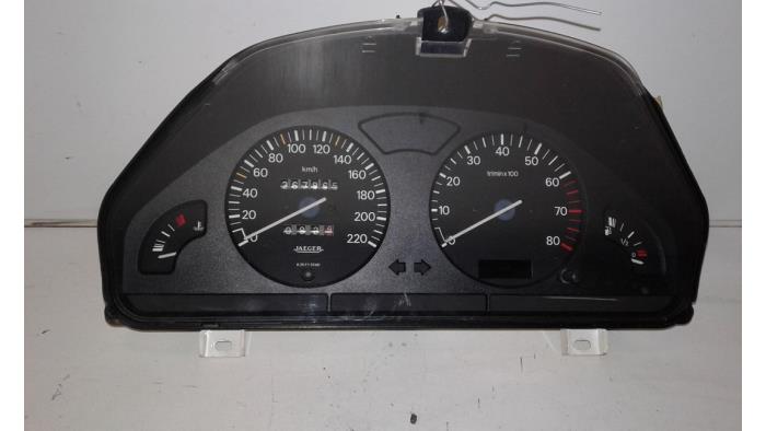 Instrumentenbrett van een Peugeot 106 II 1.1 XN,XR,XT,Accent 1999