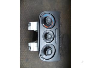 Usados Panel de control de calefacción Opel Combo 1.6 CDTI 16V Precio de solicitud ofrecido por Autodemontage Joko B.V.