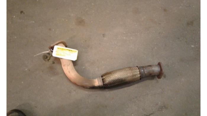 Exhaust front section from a Kia Sorento I (JC) 2.5 CRDi 16V 2005