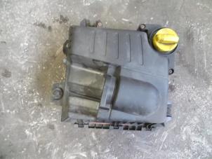 Used Air box Renault Trafic New (FL) 2.0 dCi 16V 115 Price on request offered by Autodemontage Joko B.V.