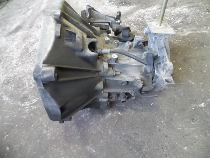 Getriebe van een Fiat Stilo (192A/B) 1.8 16V 3-Drs. 2002