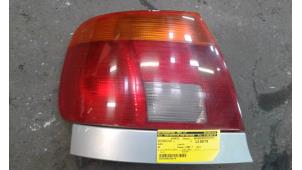 Używane Tylne swiatlo pozycyjne lewe Audi A4 (B5) 1.9 DI Cena na żądanie oferowane przez Autodemontage Joko B.V.
