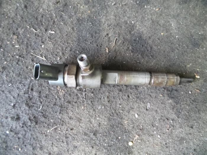 Gebrauchte Einspritzdüse (Diesel) Alfa Romeo 156 (932) 2.4 JTD Preis auf Anfrage angeboten von Autodemontage Joko B.V.