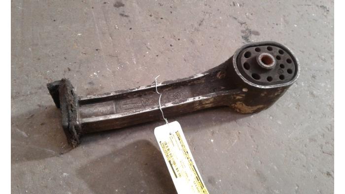 Usagé Support moteur Volkswagen Sharan (7M8/M9/M6) 2.8 VR6,VR6 Carat Prix sur demande proposé par Autodemontage Joko B.V.