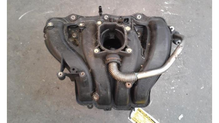 Intake manifold from a Opel Vectra C GTS 2.2 16V 2003