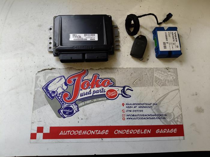 Used Engine management computer Volvo V40 (VW) 2.0 16V Price on request offered by Autodemontage Joko B.V.
