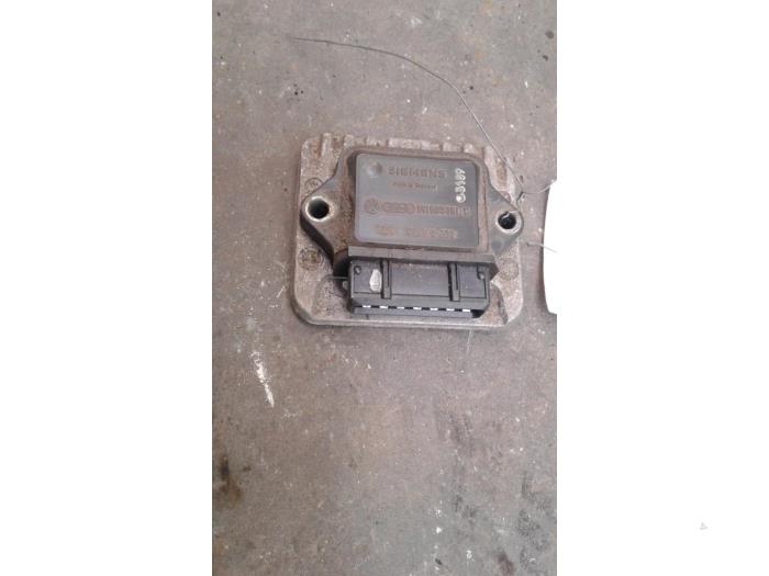 Used Ignition module Volkswagen Golf II (19E) 1.6 Price on request offered by Autodemontage Joko B.V.