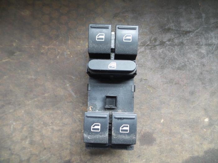 Electric window switch from a Volkswagen Passat (3C2) 2.0 TDI 16V 140 2009