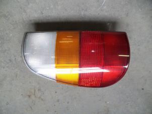 Używane Tylne swiatlo pozycyjne prawe Volkswagen Caddy Cena na żądanie oferowane przez Autodemontage Joko B.V.