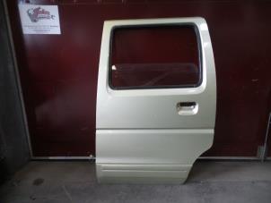 Używane Drzwi lewe tylne wersja 4-drzwiowa Suzuki Wagon-R+ (SR) 1.2 16V 4x4 Cena na żądanie oferowane przez Autodemontage Joko B.V.