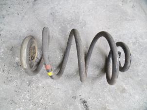 Used Rear coil spring Renault Clio III (BR/CR) 1.6 16V Price on request offered by Autodemontage Joko B.V.