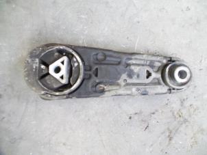 Used Gearbox mount Renault Clio III (BR/CR) 1.6 16V Price on request offered by Autodemontage Joko B.V.