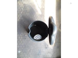 Used Front ashtray Renault Clio III (BR/CR) 1.6 16V Price on request offered by Autodemontage Joko B.V.