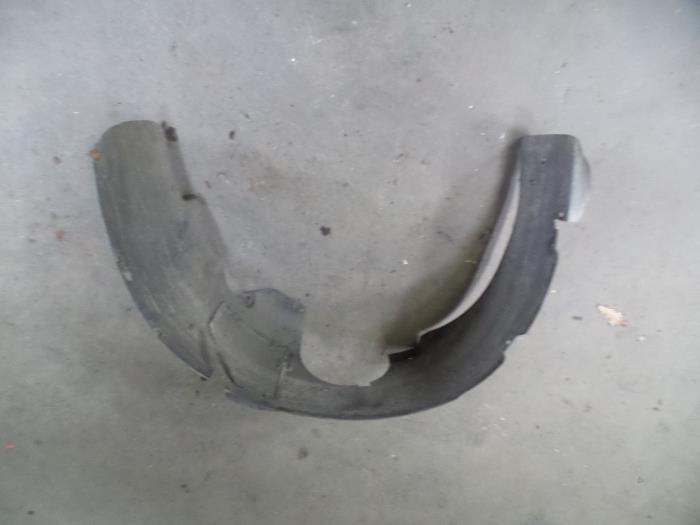 Używane Nadkole Chrysler PT Cruiser 2.4 16V Cena na żądanie oferowane przez Autodemontage Joko B.V.