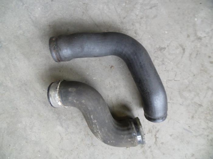 Gebrauchte Intercooler Schlauch Mercedes Vito (639.6) 2.2 111 CDI 16V Preis auf Anfrage angeboten von Autodemontage Joko B.V.