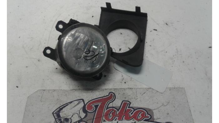 Używane Halogen prawy Fiat Punto Evo (199) 1.3 JTD Multijet 85 16V Euro 5 Cena na żądanie oferowane przez Autodemontage Joko B.V.
