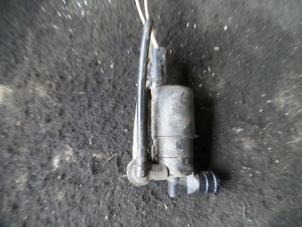 Usados Bomba de limpiaparabrisas delante Citroen Xsara Picasso (CH) 1.6 Precio de solicitud ofrecido por Autodemontage Joko B.V.