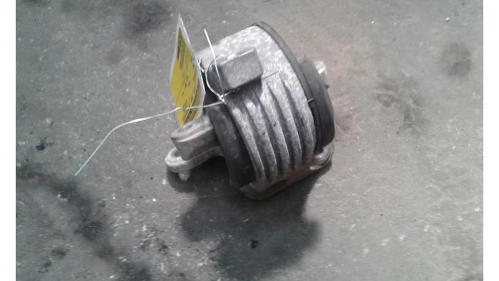 Used Engine mount Ford Puma 1.4 16V Price on request offered by Autodemontage Joko B.V.