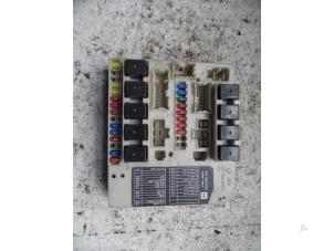 Used Fuse box Nissan Pathfinder (R51) 2.5 dCi 16V 4x4 Price on request offered by Autodemontage Joko B.V.