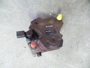 Used Mechanical fuel pump BMW 3 serie (E90) 325d 24V Price on request offered by Autodemontage Joko B.V.
