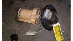 Usados Bomba eléctrica de combustible Opel Zafira (F75) 1.6 16V Precio de solicitud ofrecido por Autodemontage Joko B.V.