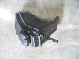 Used Expansion vessel BMW 3 serie (E90) 325d 24V Price on request offered by Autodemontage Joko B.V.