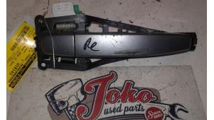 Used Door handle 2-door, right Opel Corsa D 1.4 16V Twinport Price on request offered by Autodemontage Joko B.V.
