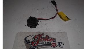 Used Heater resistor Renault Clio II (BB/CB) 1.4 16V Price on request offered by Autodemontage Joko B.V.
