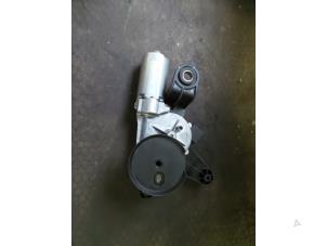 Used Rear wiper motor BMW 3 serie Touring (F31) 330d 3.0 24V Price on request offered by Autodemontage Joko B.V.