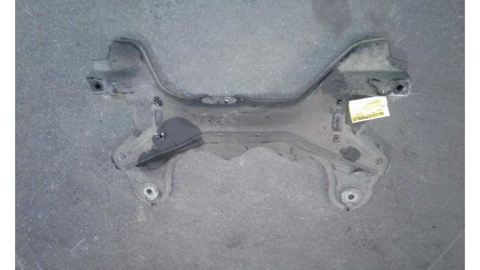 Usados Subchasis Volkswagen New Beetle (9C1/9G1) 2.0 Precio de solicitud ofrecido por Autodemontage Joko B.V.