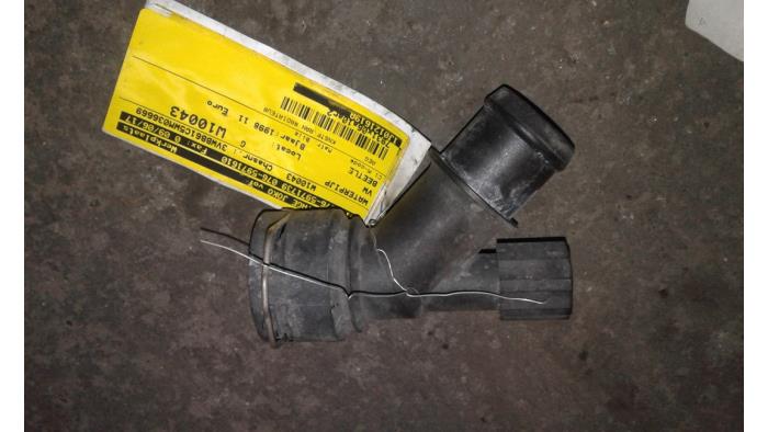Begagnade Vattenrör Volkswagen New Beetle (9C1/9G1) 2.0 Pris på förfrågan erbjuds av Autodemontage Joko B.V.