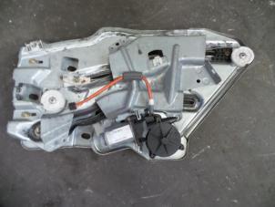 Used Rear window mechanism 2-door, right Peugeot 206 CC (2D) 1.6 16V Price on request offered by Autodemontage Joko B.V.