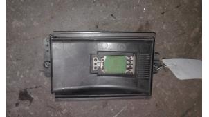 Used Heater resistor Volkswagen New Beetle (9C1/9G1) 2.0 Price on request offered by Autodemontage Joko B.V.