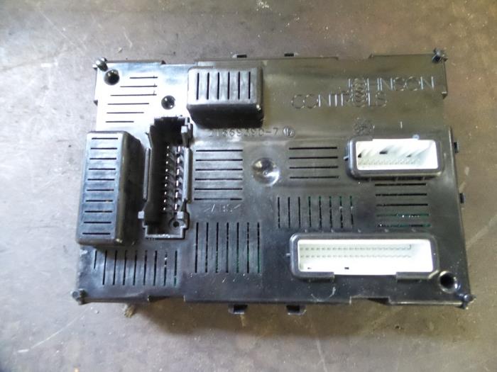 Używane Sterownik Body Control Nissan Micra (K12) 1.2 16V Cena na żądanie oferowane przez Autodemontage Joko B.V.