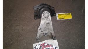 Used Engine mount Volkswagen Polo IV (9N1/2/3) 1.2 Price on request offered by Autodemontage Joko B.V.