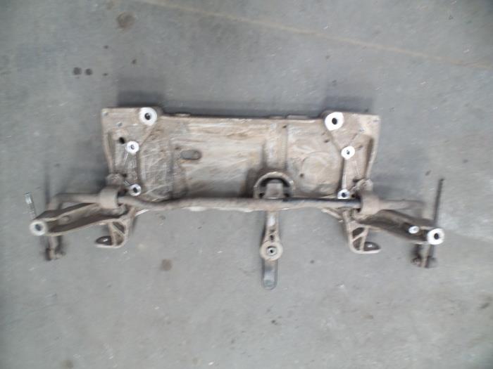 Usagé Faux châssis Volkswagen Caddy III (2KA,2KH,2CA,2CH) 2.0 SDI Prix sur demande proposé par Autodemontage Joko B.V.