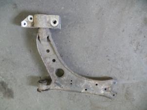 Used Front lower wishbone, left Volkswagen Caddy III (2KA,2KH,2CA,2CH) 2.0 SDI Price on request offered by Autodemontage Joko B.V.