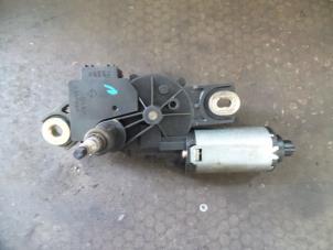 Used Rear wiper motor Volkswagen Caddy III (2KA,2KH,2CA,2CH) 2.0 SDI Price on request offered by Autodemontage Joko B.V.