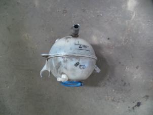 Used Expansion vessel Volkswagen Caddy III (2KA,2KH,2CA,2CH) 2.0 SDI Price on request offered by Autodemontage Joko B.V.