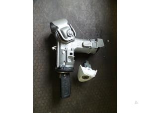 Used Ignition lock + key Ford Fiesta 6 (JA8) 1.25 16V Price on request offered by Autodemontage Joko B.V.