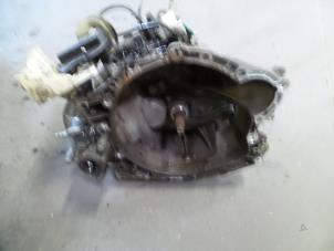 Used Gearbox Peugeot 307 (3A/C/D) 2.0 HDi 90 Price on request offered by Autodemontage Joko B.V.