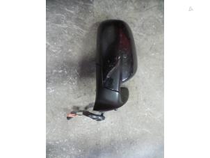 Used Wing mirror, right Peugeot 307 (3A/C/D) 2.0 HDi 90 Price on request offered by Autodemontage Joko B.V.
