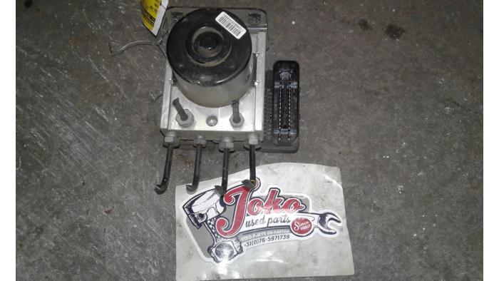 Gebrauchte ABS Pumpe Ford Fiesta 6 (JA8) 1.4 TDCi Preis auf Anfrage angeboten von Autodemontage Joko B.V.