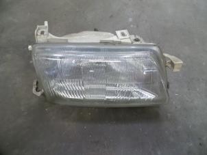 Used Headlight, right Opel Astra F (53/54/58/59) 1.4i Classic Price on request offered by Autodemontage Joko B.V.